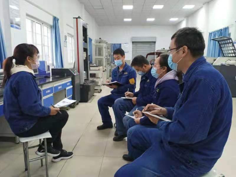 俯身實干，做“幼苗”培育人——記陜鋼集團漢鋼公司計量檢驗中心劉靜