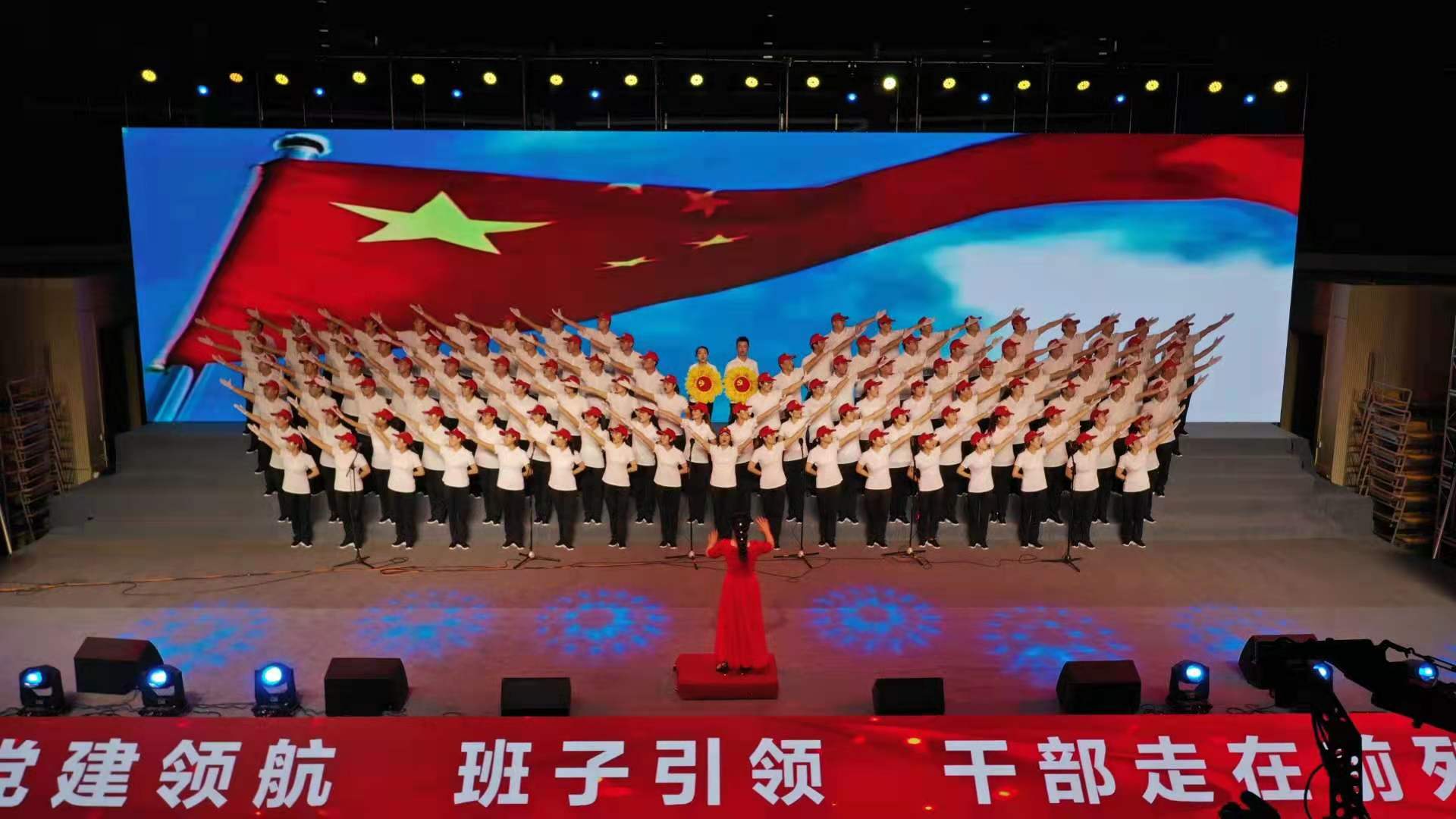 �ڸ��и����D��׿�^���ēQ������f�ɺ���