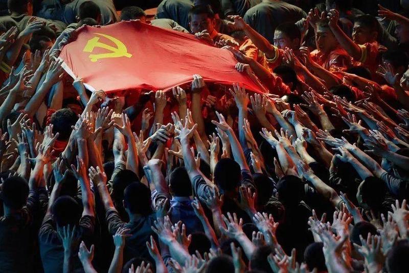 建黨一百年，歌頌新篇章