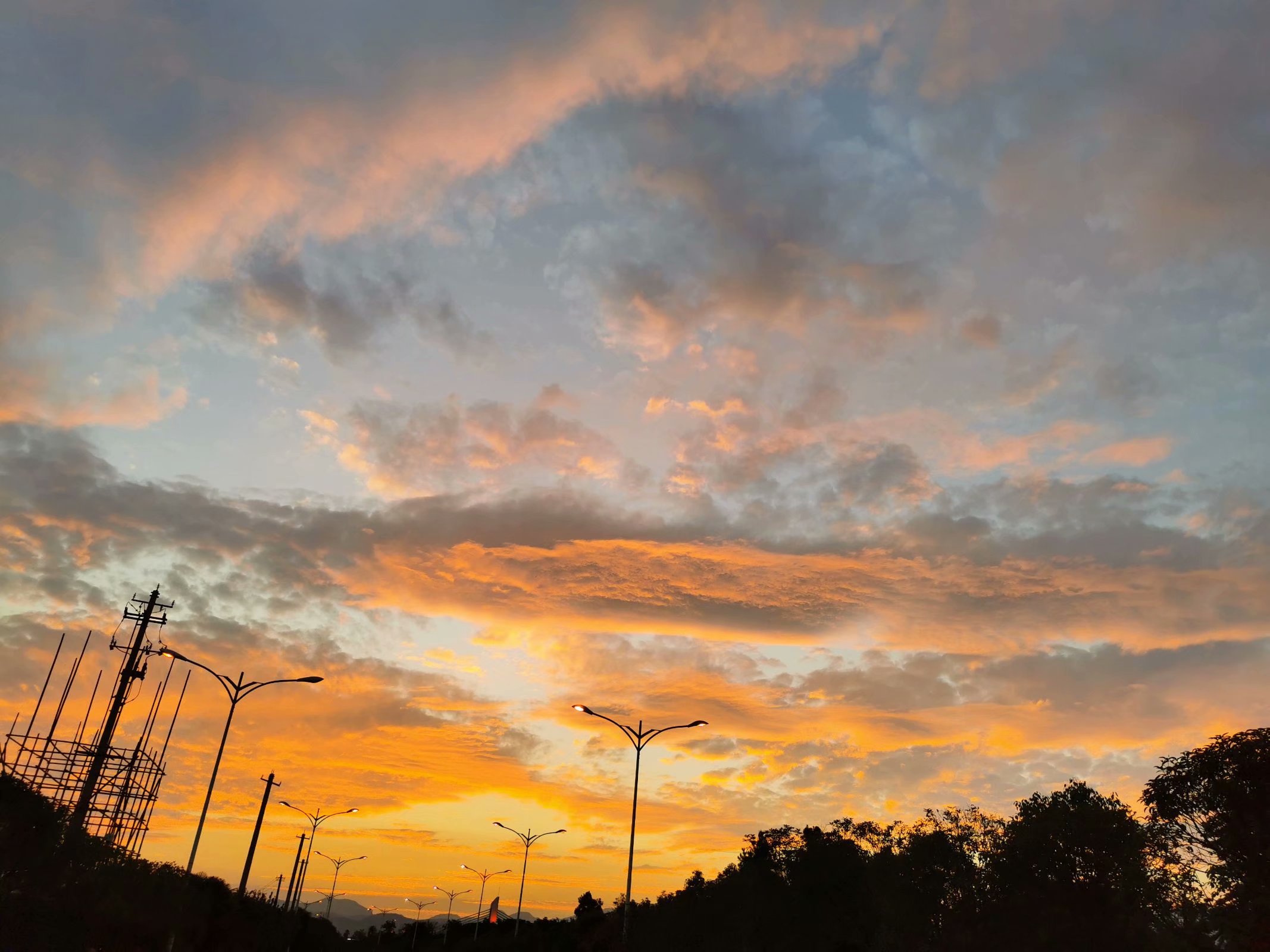 鋼城夏天三部曲