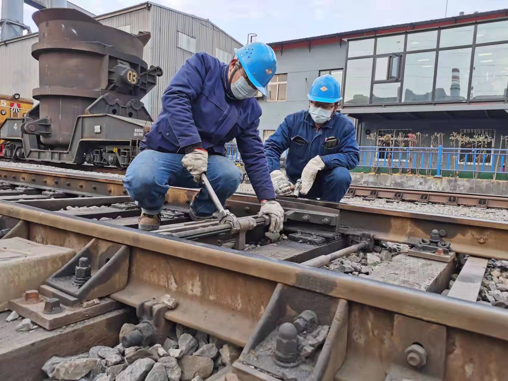 看這些鋼城的“師徒”故事，走心了……