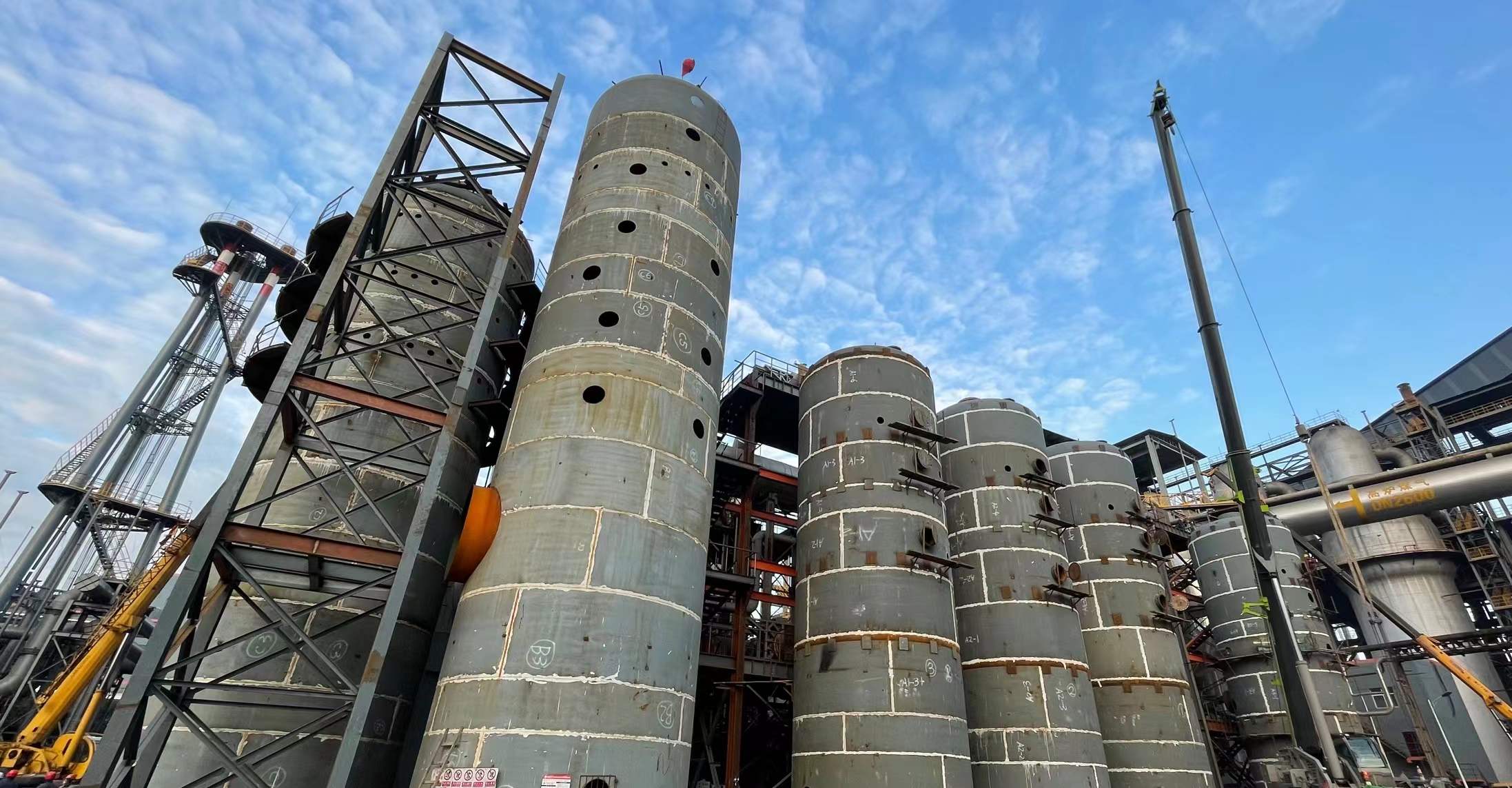 漢鋼公司超低排放項(xiàng)目建設(shè)“遍地開(kāi)花”---公司2021年環(huán)境治理側(cè)記