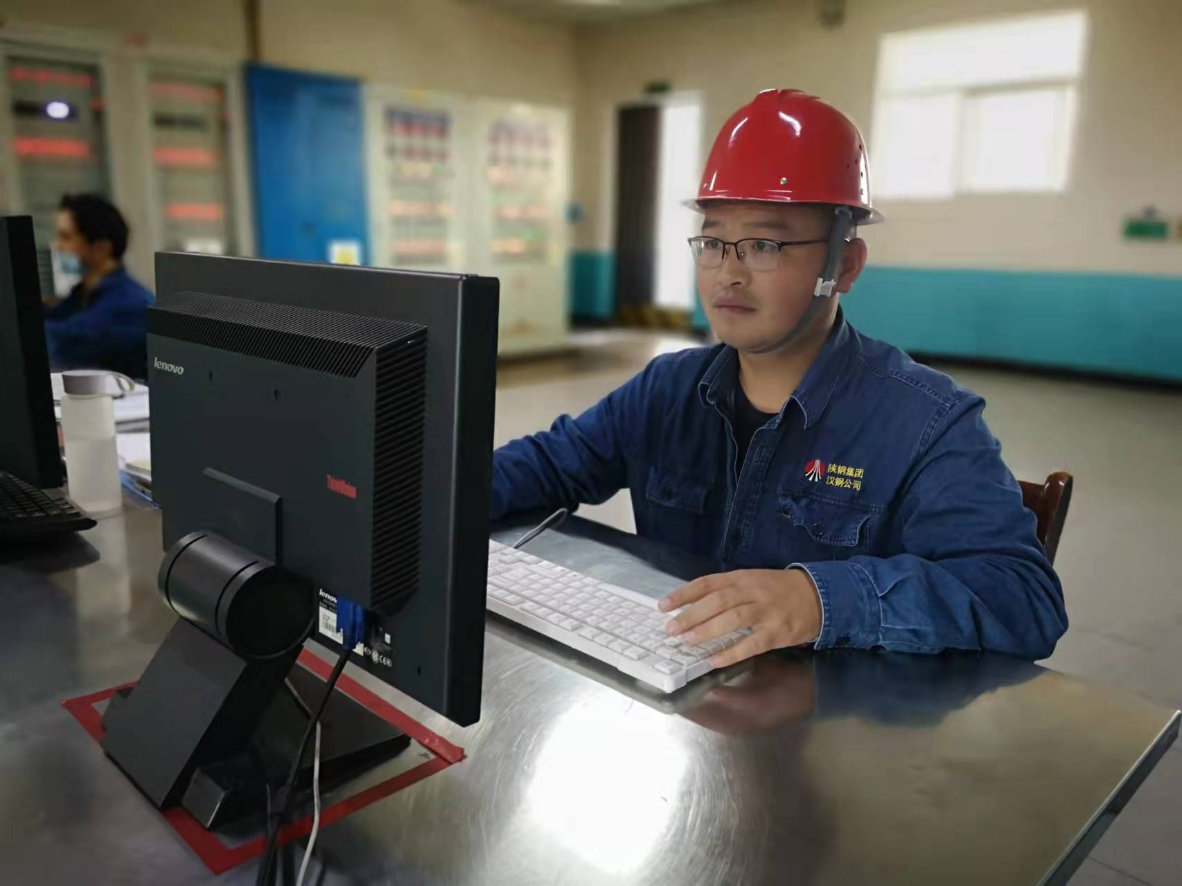 盡責務實謀創新，授業解惑促發展 ——記2021年陜鋼集團“先進工作者”彭雅璐