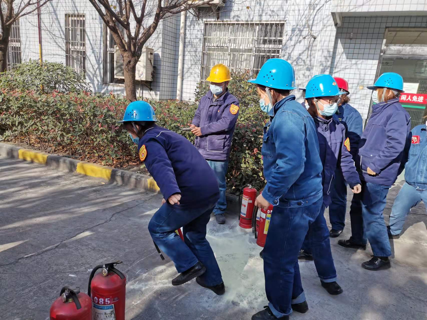 ���ల����������Ⱥ���ډ�