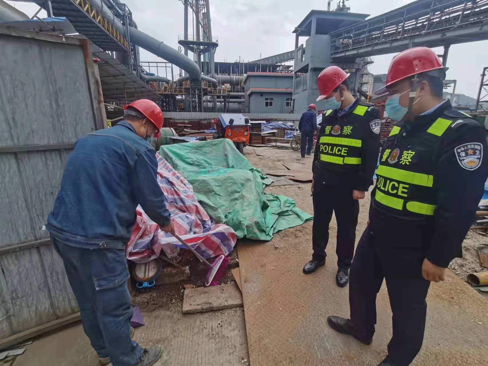 �á���?z��)��Є?d��ng)���������B(t��i)�h䓡���ɫ��