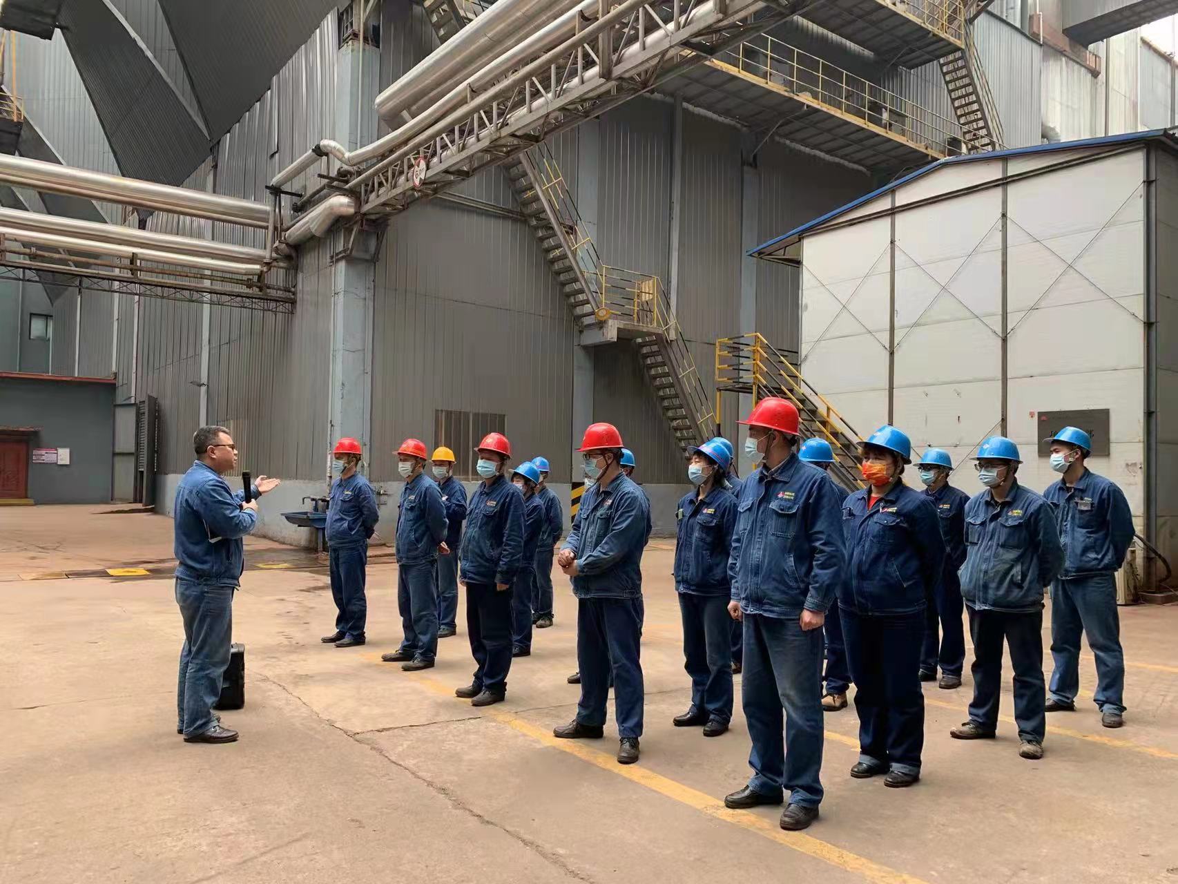 “三個堅持”推動作風建設 “三個堅持”推動作風建設