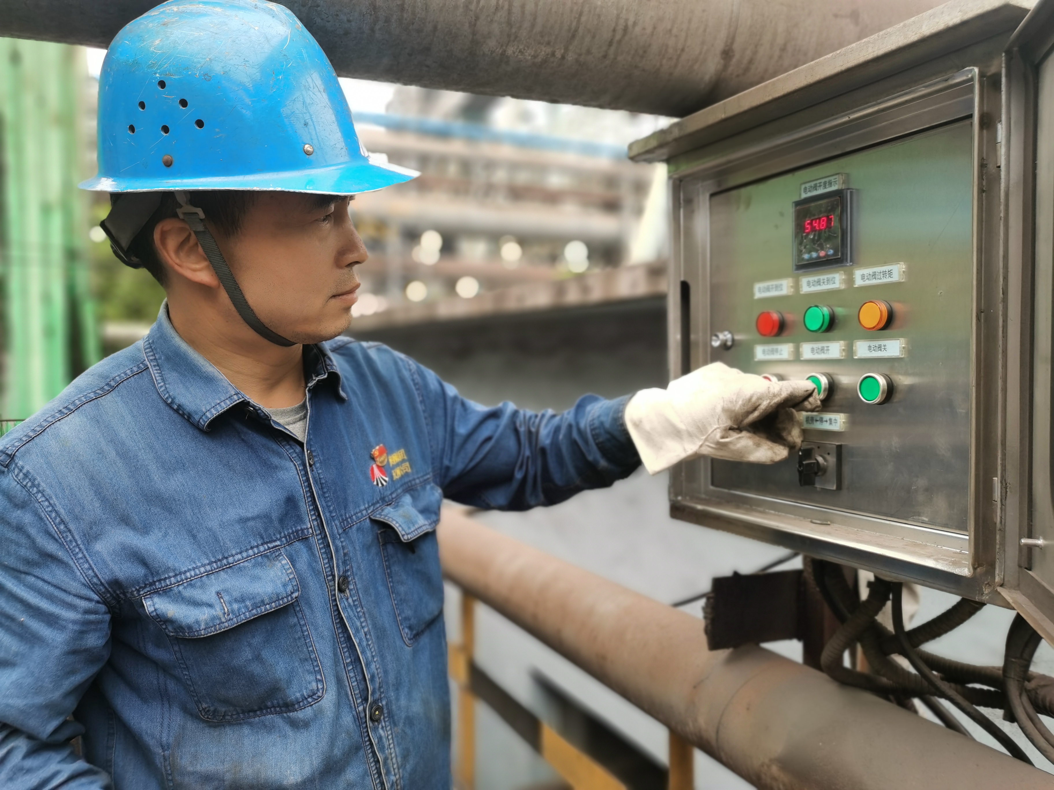 科技引領,操控“智能化”駛入“快車道” 科技引領,操控“智能化”駛入“快車道”