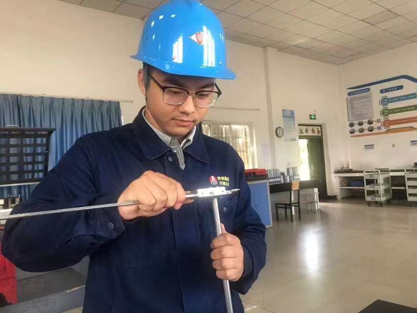 以夢為馬 不負韶華 ——記漢中市“優秀共青團員”李少龍 以夢為馬 不負韶華 ——記漢中市“優秀共青團員”李少龍