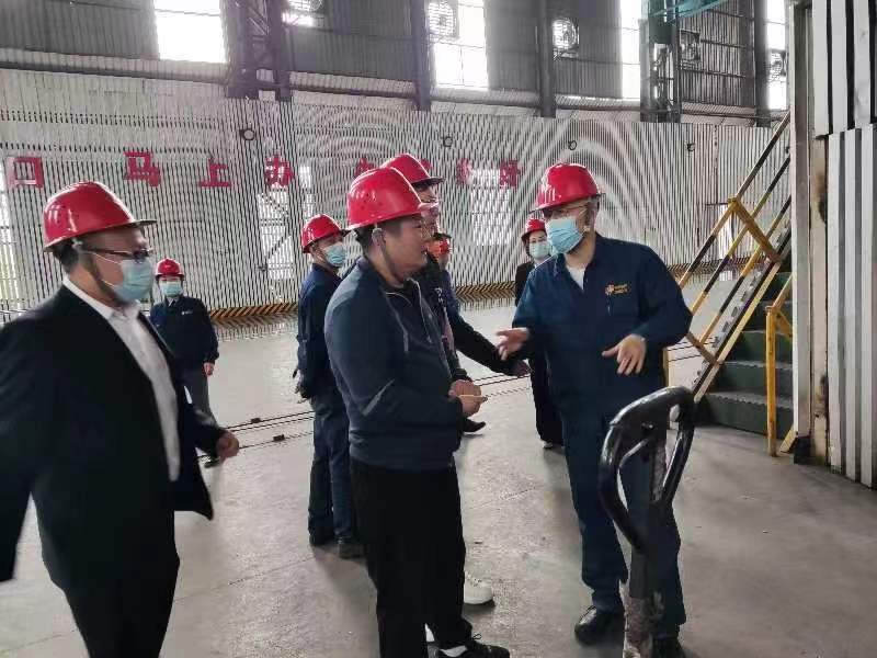 甘肅省金源礦業(yè)有限公司總經(jīng)理曹寶龍一行到公司走訪調(diào)研 甘肅省金源礦業(yè)有限公司總經(jīng)理曹寶龍一行到公司走訪調(diào)研