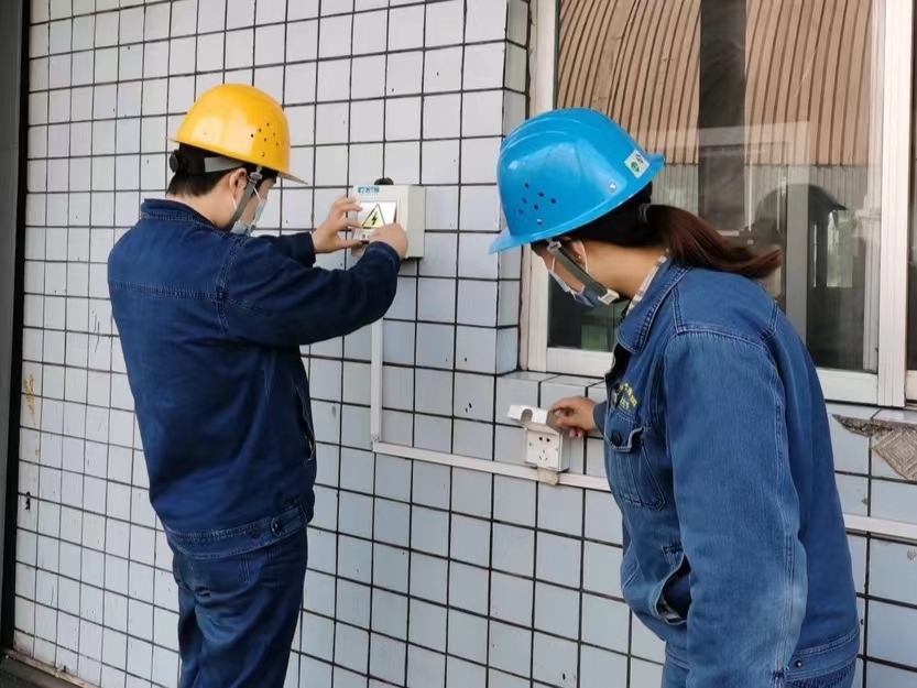 “點、線、面”結合,扎實推進防暑降溫工作 “點、線、面”結合,扎實推進防暑降溫工作