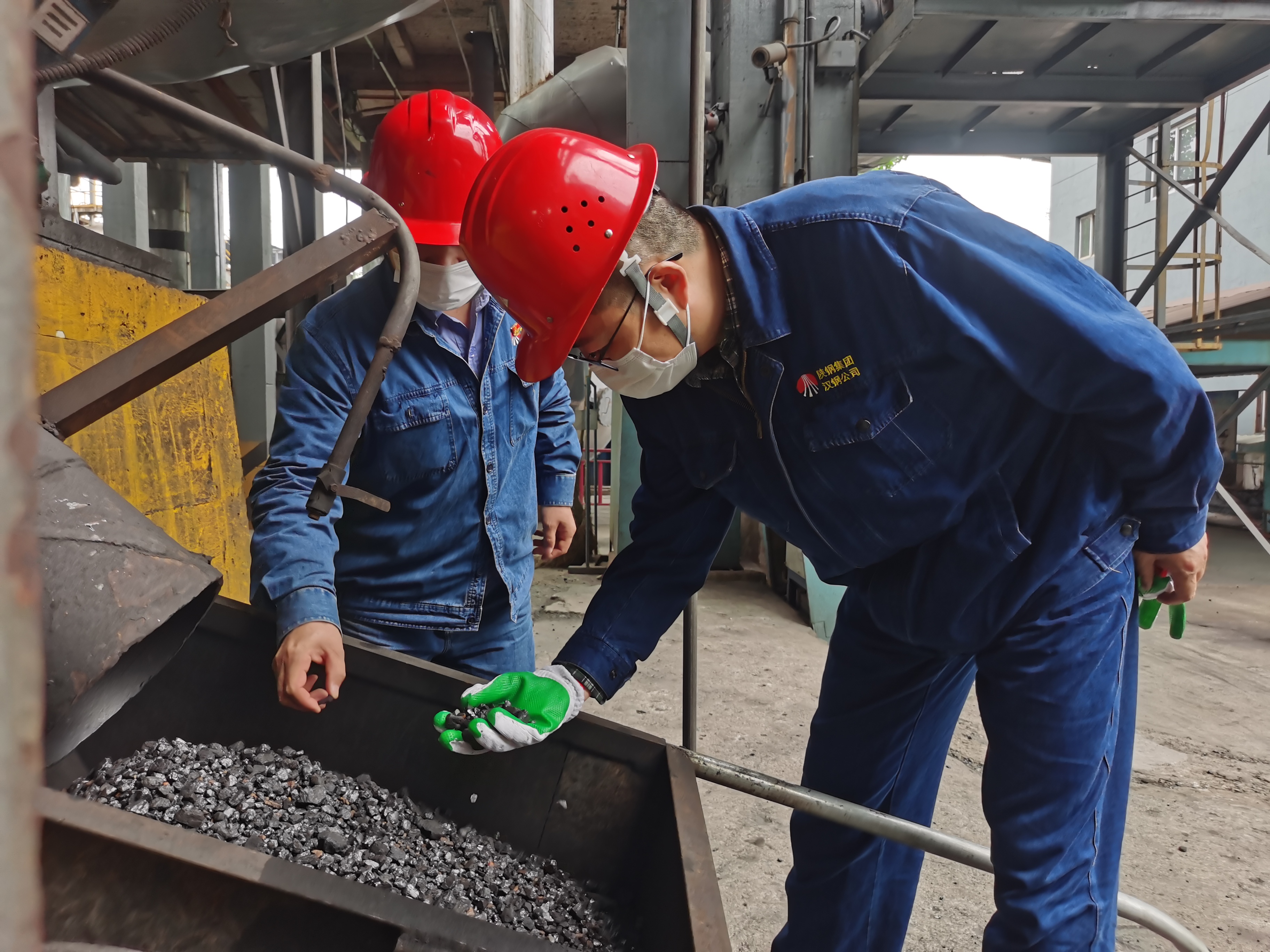 ���ڡ���ú���������١���Чұ����