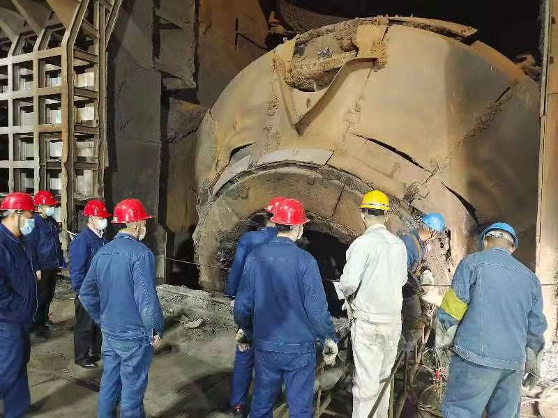 扎實開展作風建設，有效實現“三個轉變”