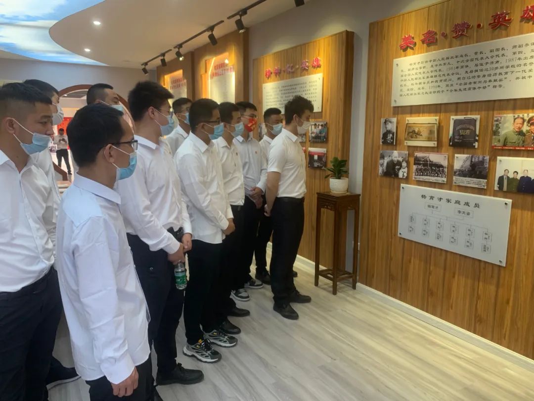 公司團委組織開展“弘揚紅色精神,爭做時代先鋒”主題團日活動 公司團委組織開展“弘揚紅色精神,爭做時代先鋒”主題團日活動