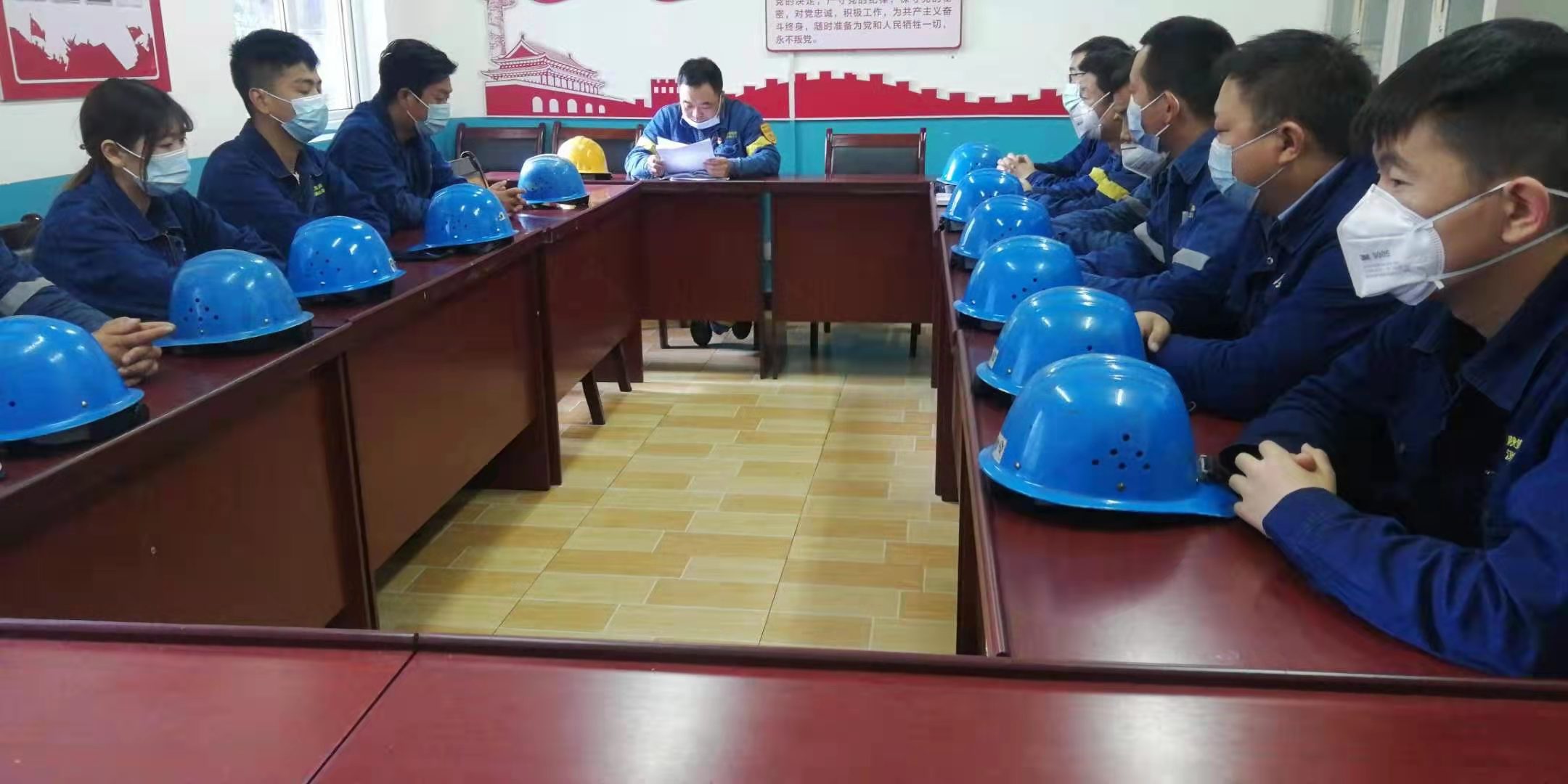 �_չ���|����M���O������M������С������