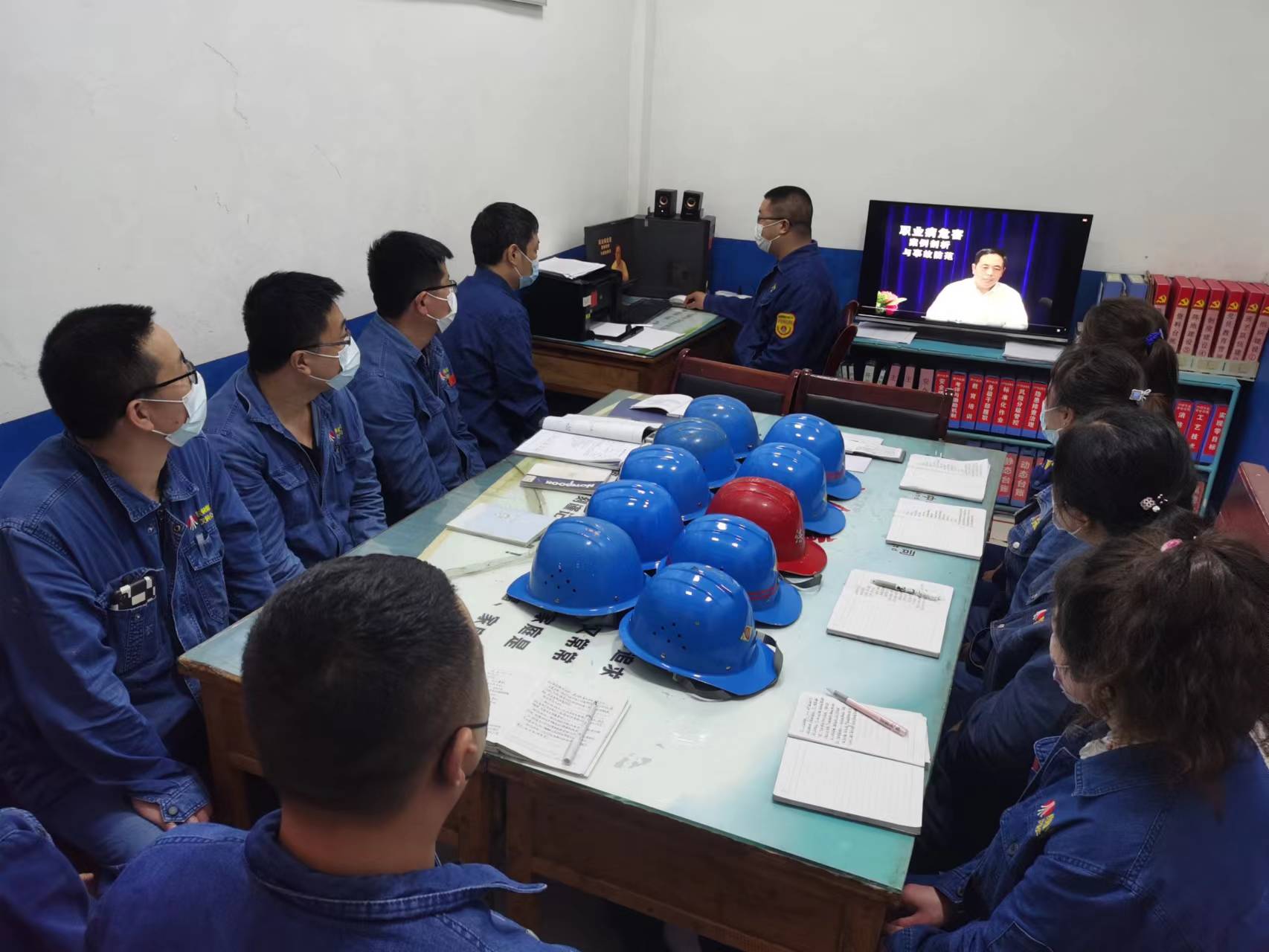 ���͡����(xi��ng)���ܡ������ư�M���O(sh��)��n����(j��)