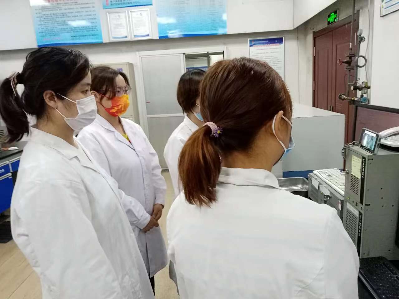 �������ә࣬�غîaƷ�|�����BȦ