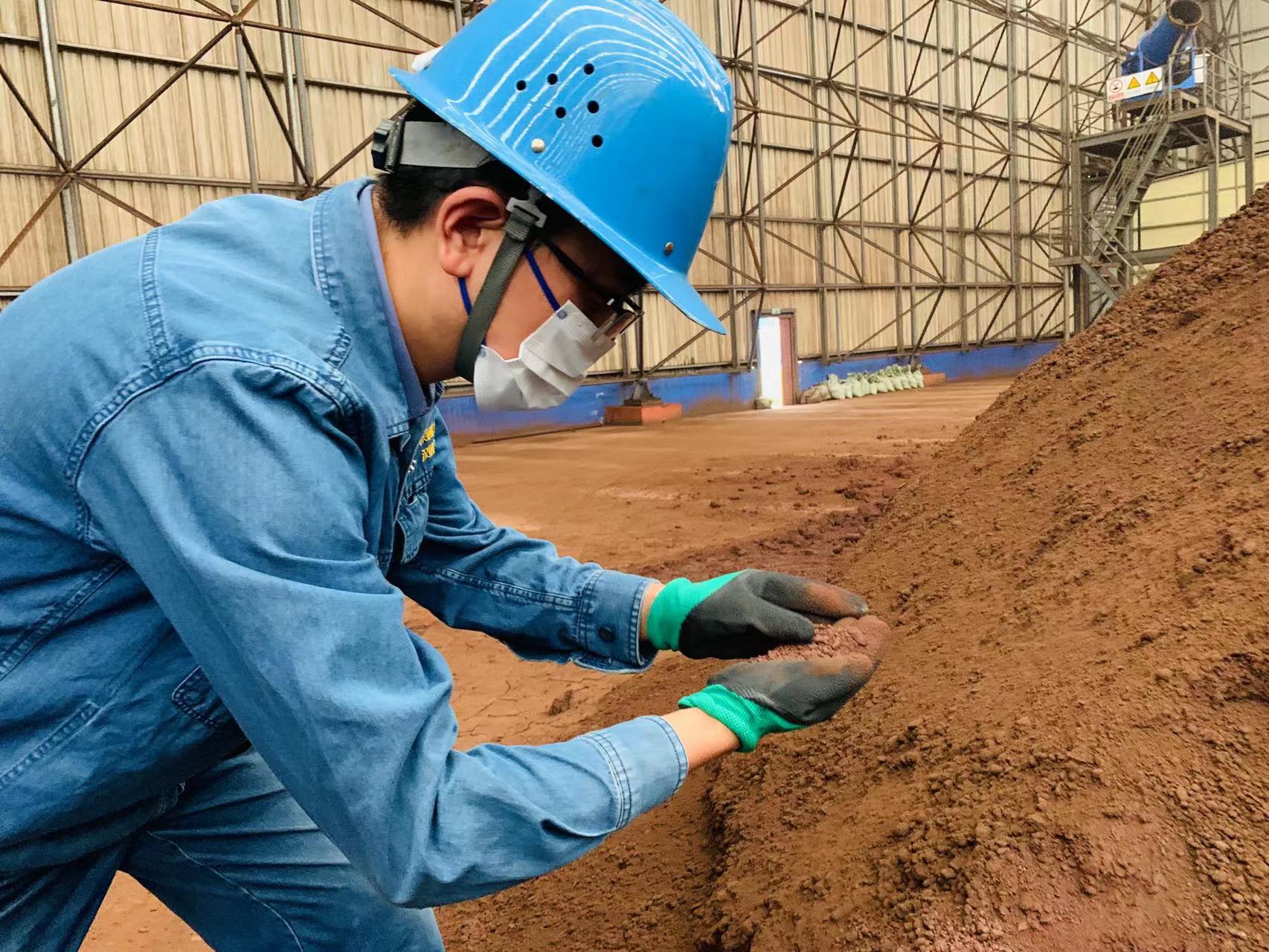 為青春色彩烙上“質量”足跡