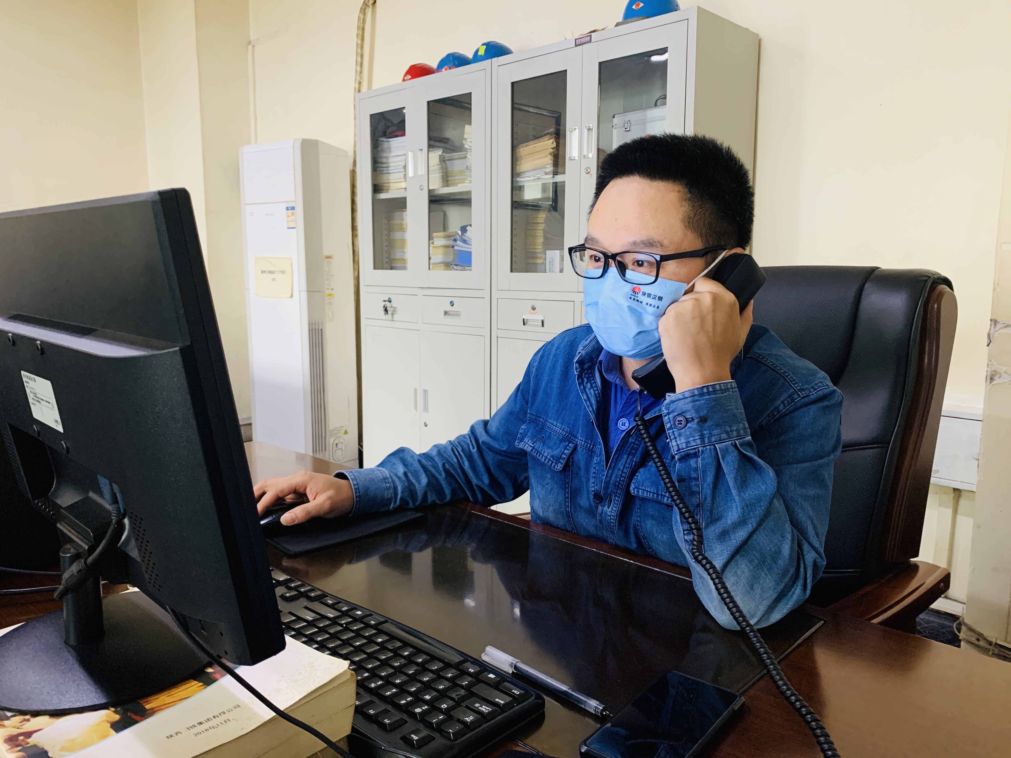 國慶節，他們堅守在崗位