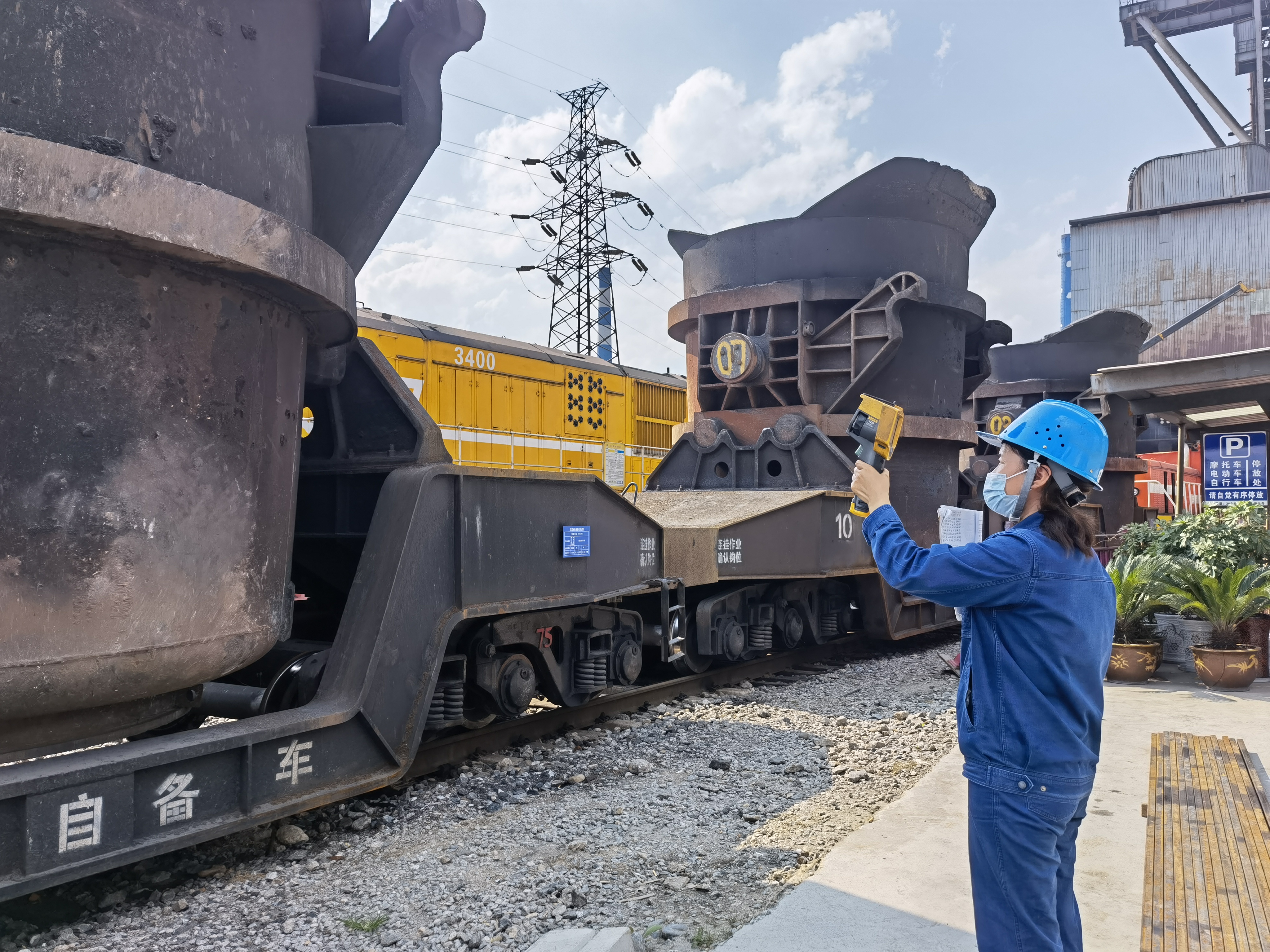 十里鋼城,他們描繪最美“秋景” 十里鋼城,他們描繪最美“秋景”