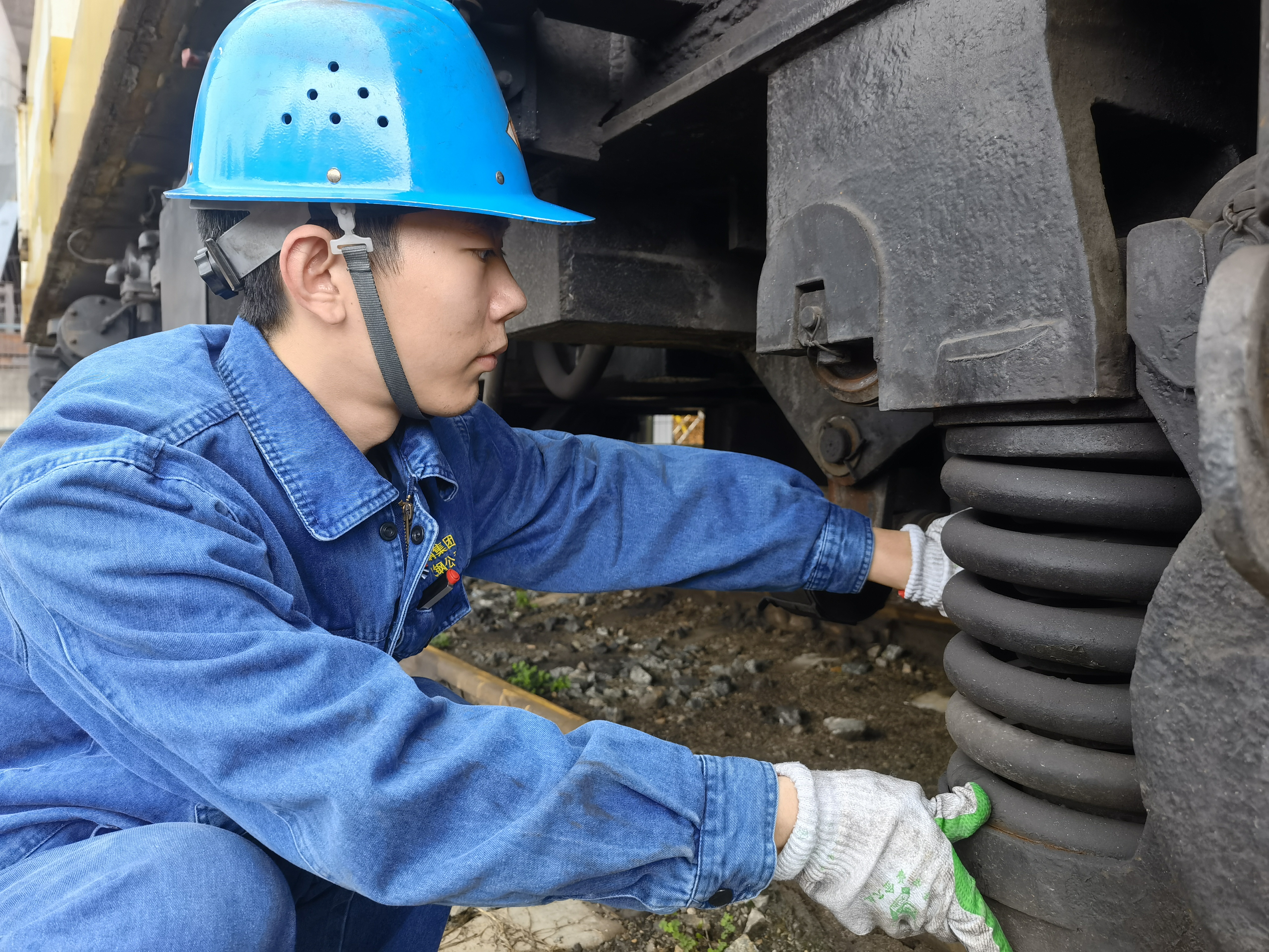 十里鋼城,他們描繪最美“秋景” 十里鋼城,他們描繪最美“秋景”