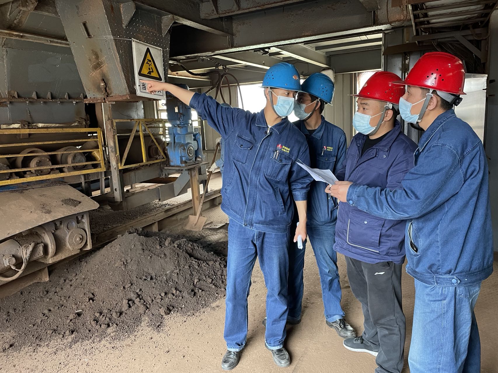 奮戰四季度，縱深推進“百日行動”