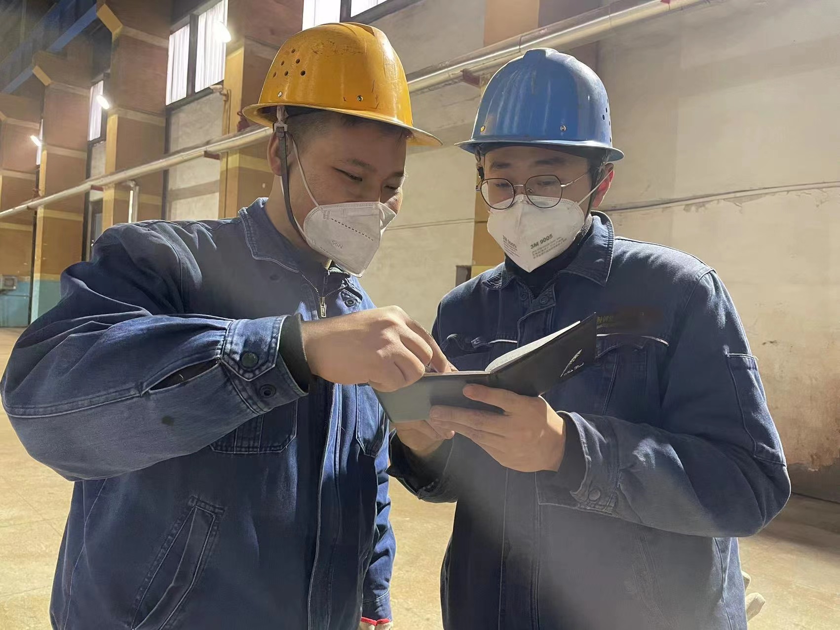 一個奮力奔跑的“90”后小伙 一個奮力奔跑的“90”后小伙