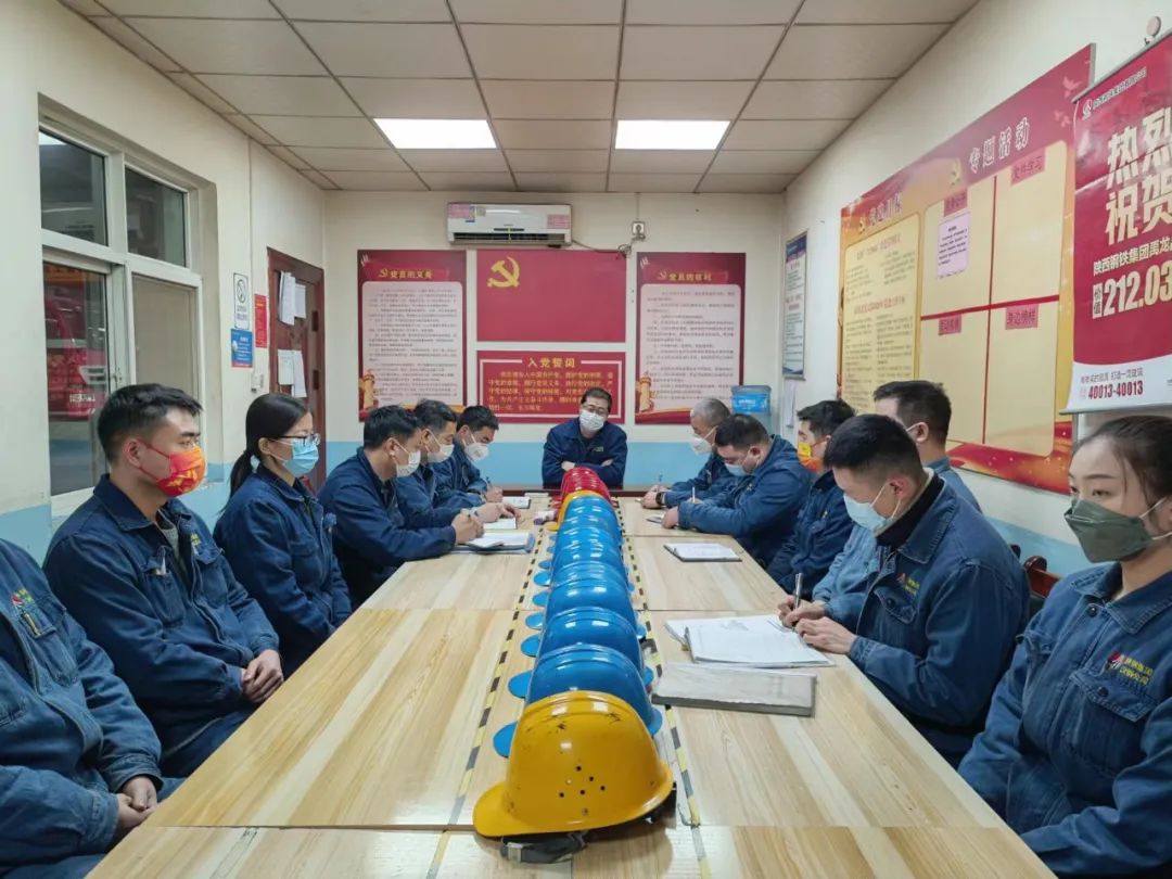 筑牢交通安全“生命線(xiàn)” 撐起職工“保護(hù)傘” 筑牢交通安全“生命線(xiàn)” 撐起職工“保護(hù)傘”