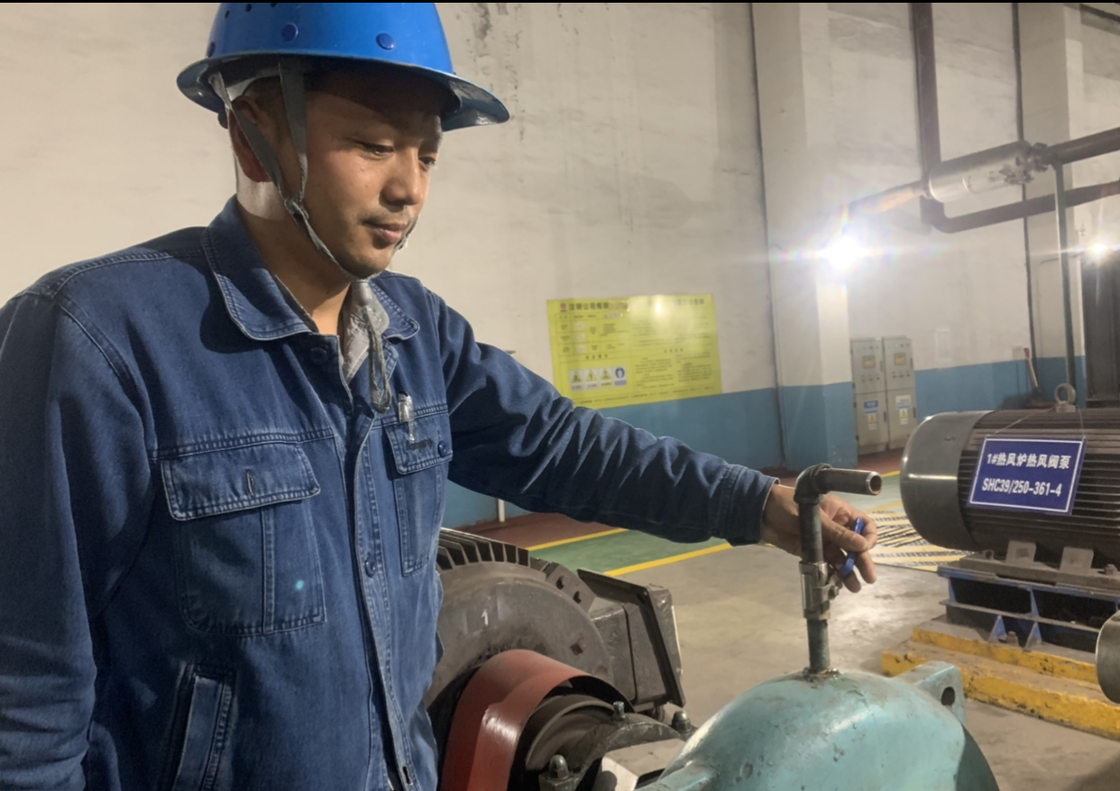 從“追光者”到“閃光者”是他們的最美模樣 從“追光者”到“閃光者”是他們的最美模樣