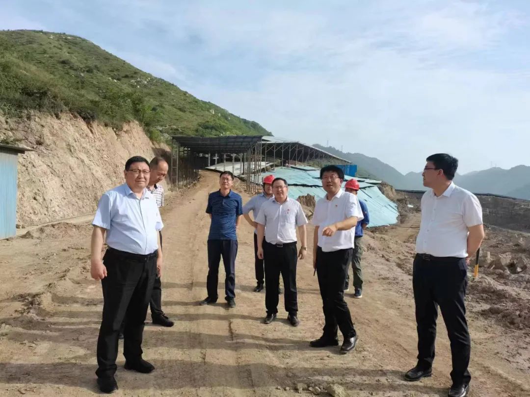 安波一行走訪漢中鋅業(yè)有限責(zé)任公司 現(xiàn)場協(xié)調(diào)解決問題