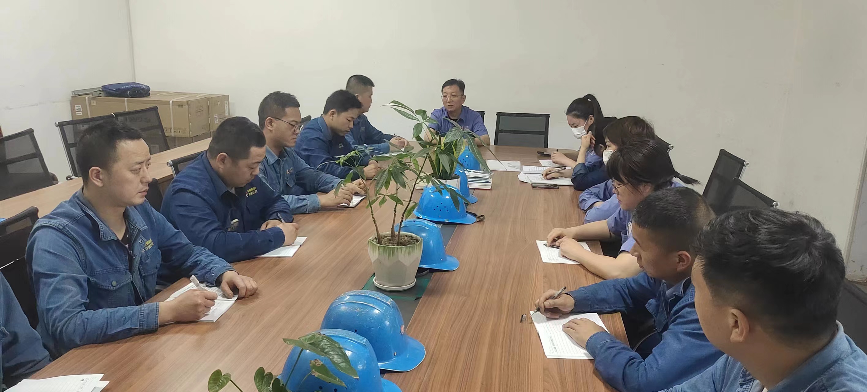 ���ڷ��ա�ʮ���r������������ů��