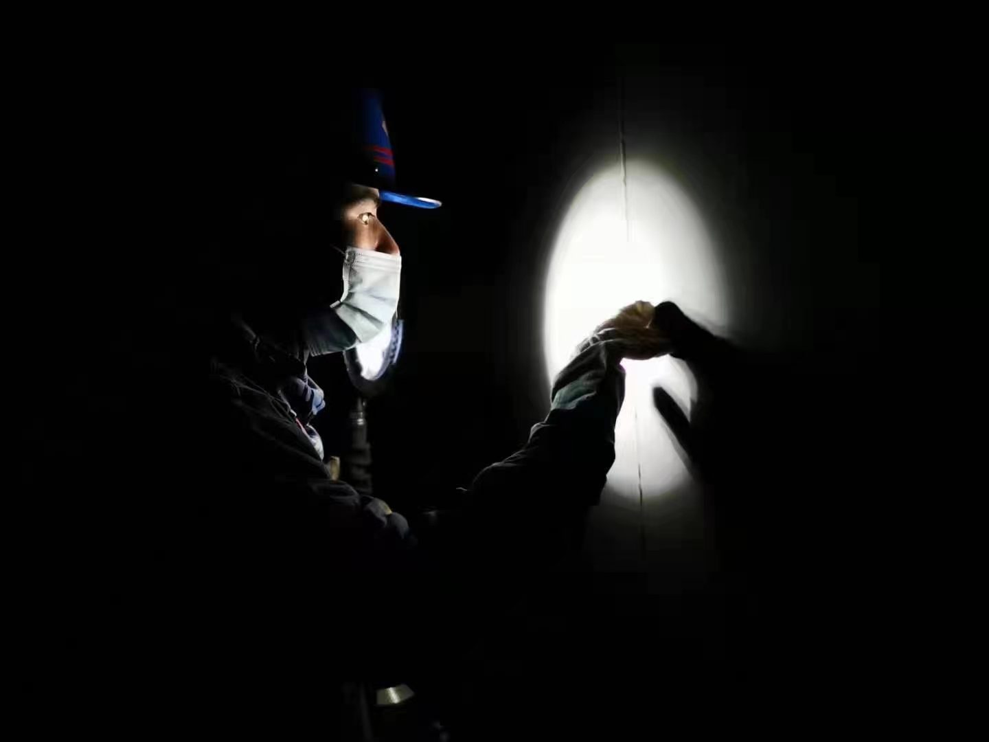 用奮斗之“筆”書寫青春“畫卷” 用奮斗之“筆”書寫青春“畫卷”