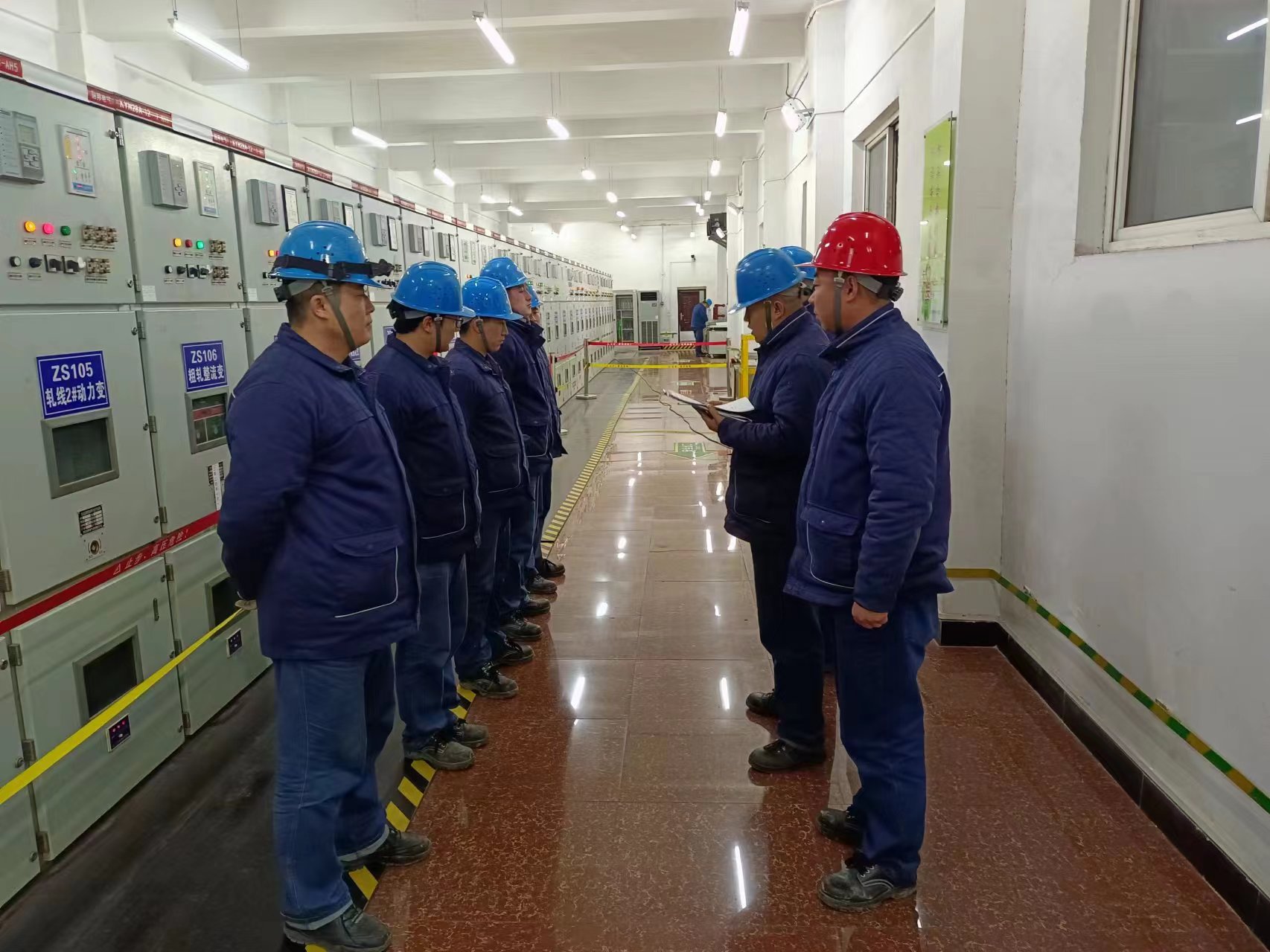 搭好“培養(yǎng)皿” 助力“人才林”茁壯成長 搭好“培養(yǎng)皿” 助力“人才林”茁壯成長