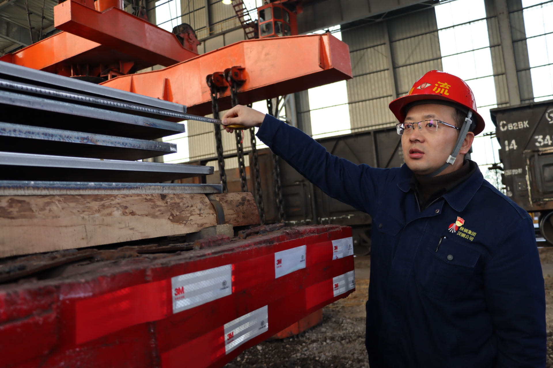 鋼城里的“手”護(hù)者 鋼城里的“手”護(hù)者