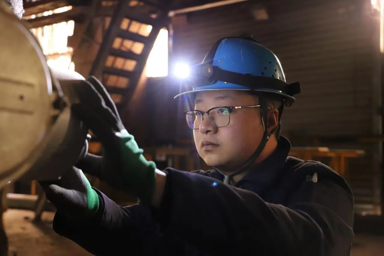 鉚足勁，盯目標(biāo) 熱辣滾燙生產(chǎn)忙