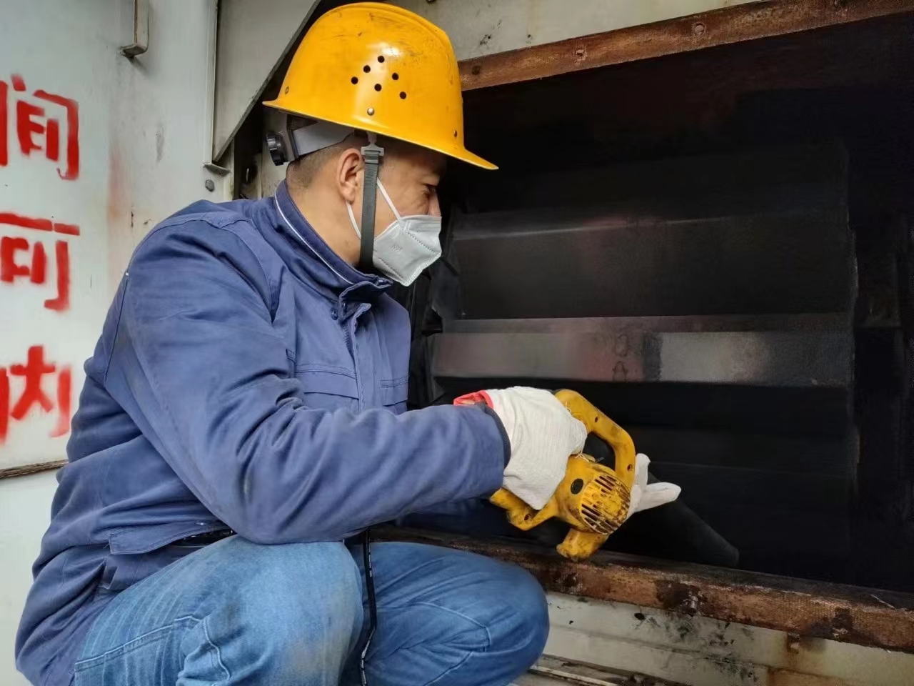 鉚足勁，盯目標(biāo) 熱辣滾燙生產(chǎn)忙