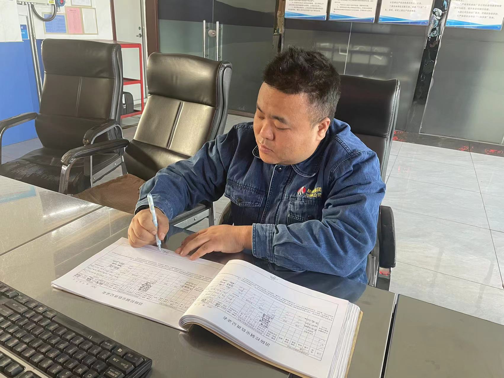 ���ա��Ӵa����׌�������������m����Ȧ��