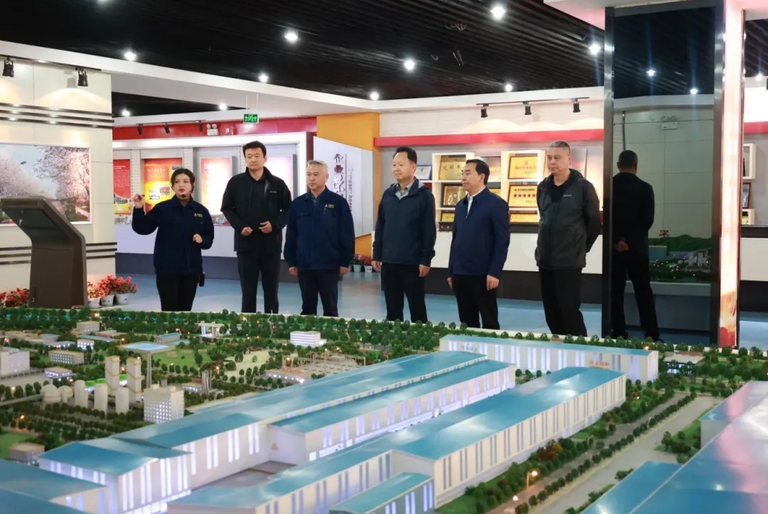 中國鐵路文工團黨委副書記、總經理毛世民一行到公司參觀調研