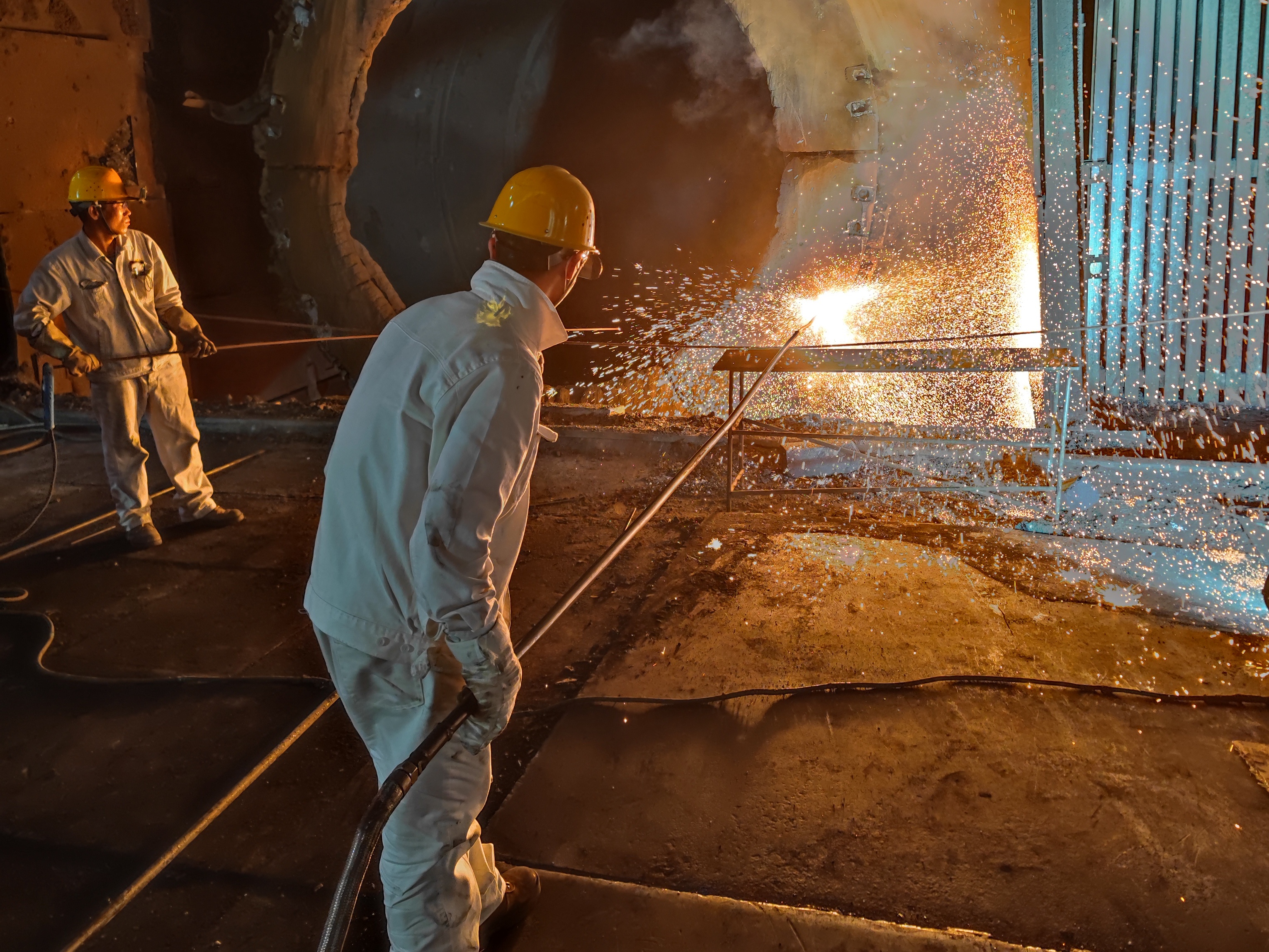 看！檢修一線的“最美身影”