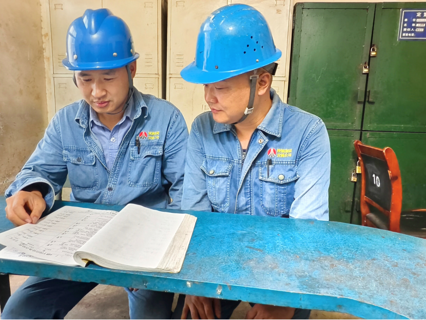 雙向奔赴，這對原料師徒太有“料”了
