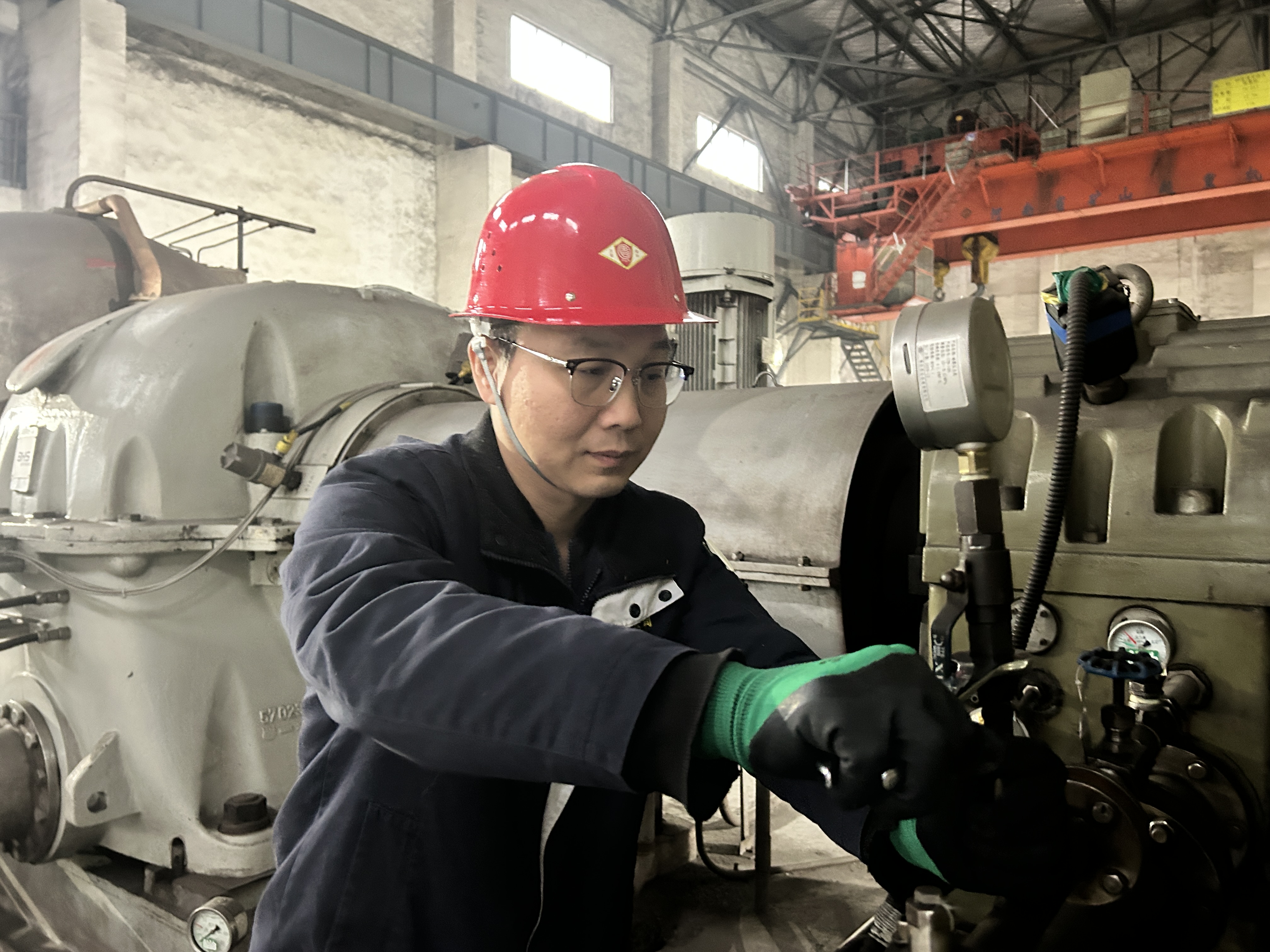 用“奮進(jìn)之筆”書寫實(shí)干答卷 用“奮進(jìn)之筆”書寫實(shí)干答卷