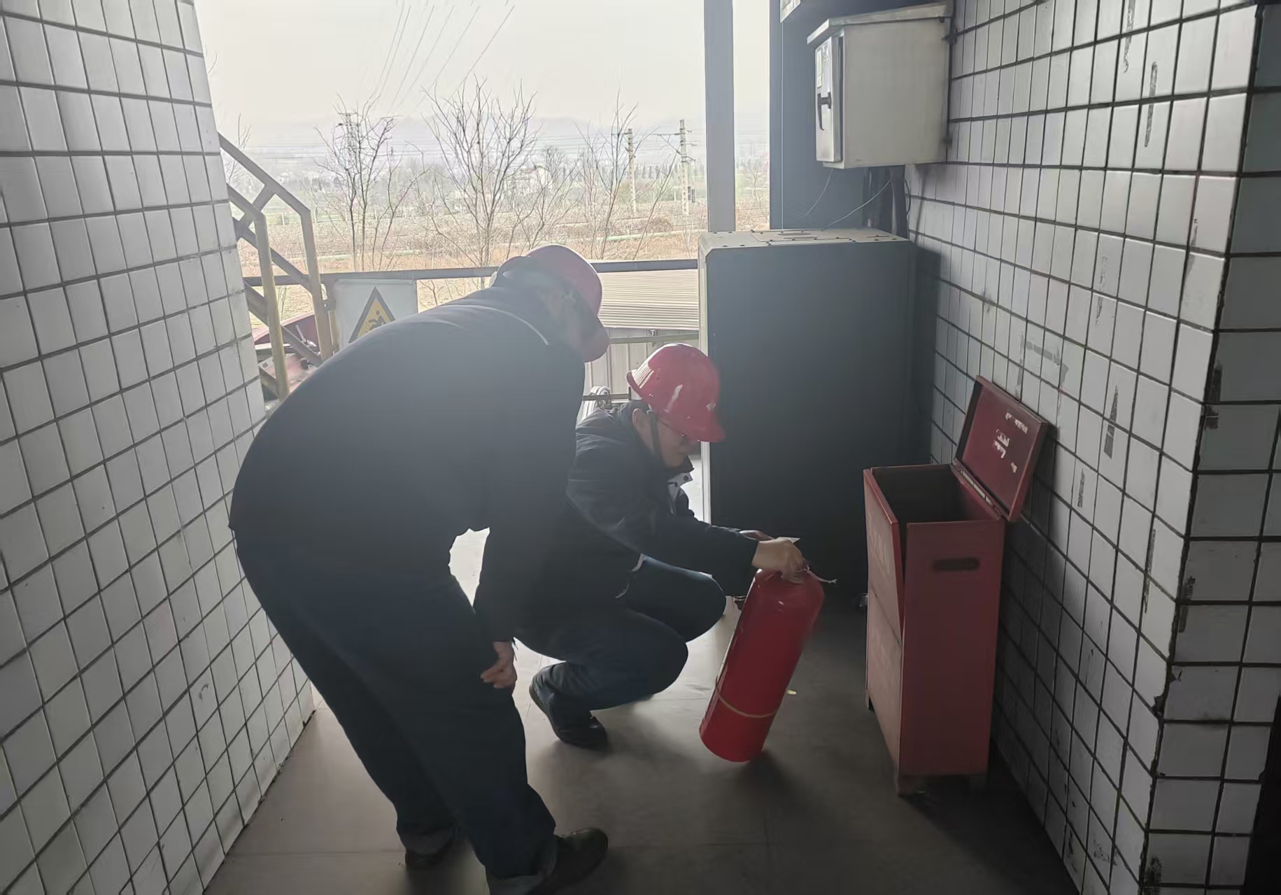 實干鑄就安全路 啟程向“零”再出發 實干鑄就安全路 啟程向“零”再出發