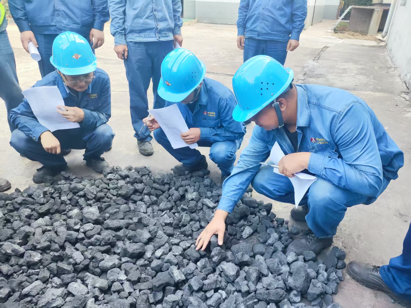 拉滿奮斗“進(jìn)度條” 刷新極致降本“進(jìn)度條” 拉滿奮斗“進(jìn)度條” 刷新極致降本“進(jìn)度條”