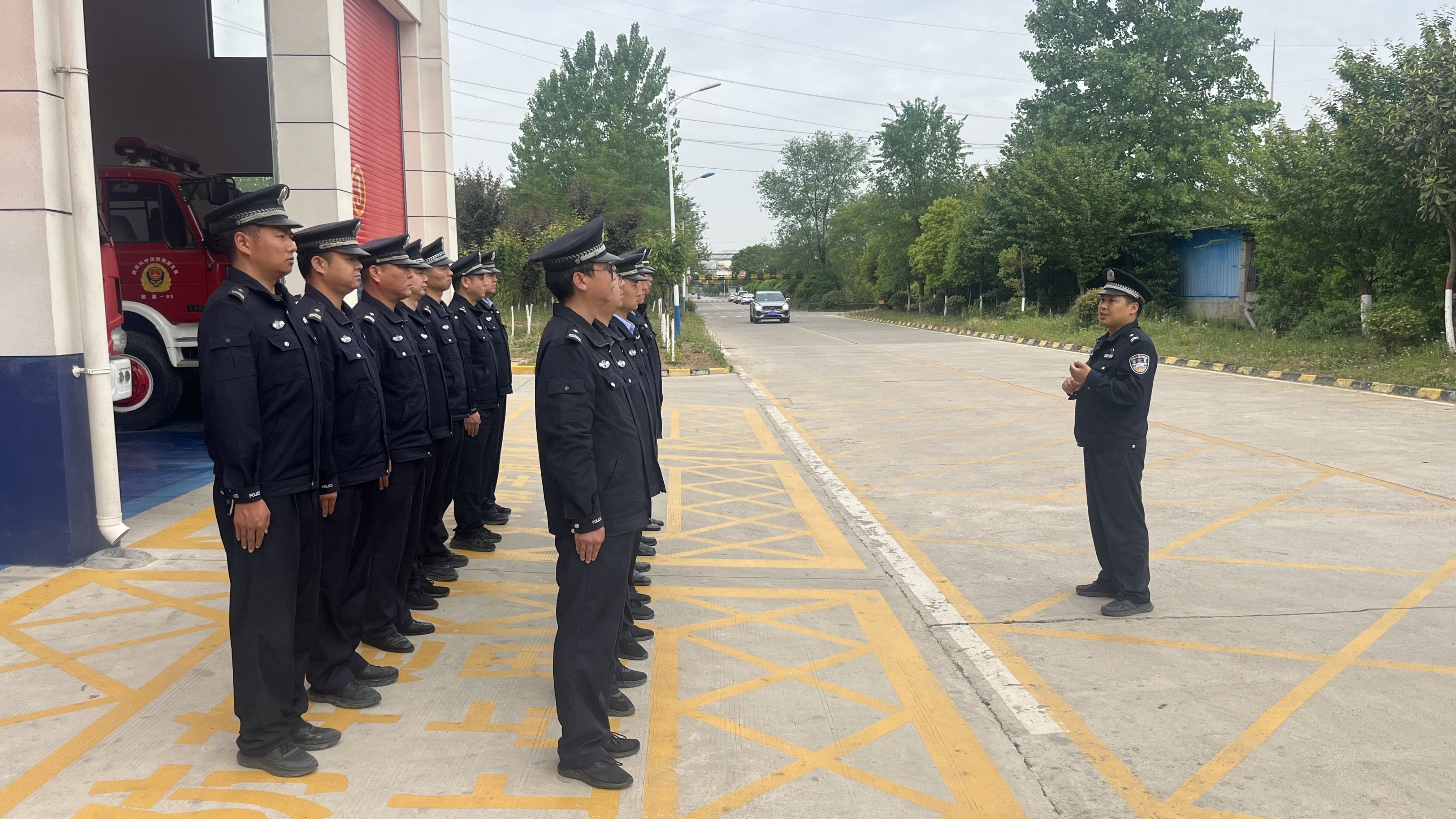 丹心鑄鋼魂 鐵肩擔使命 ——記漢鋼公司勞模丁小喜 丹心鑄鋼魂 鐵肩擔使命 ——記漢鋼公司勞模丁小喜