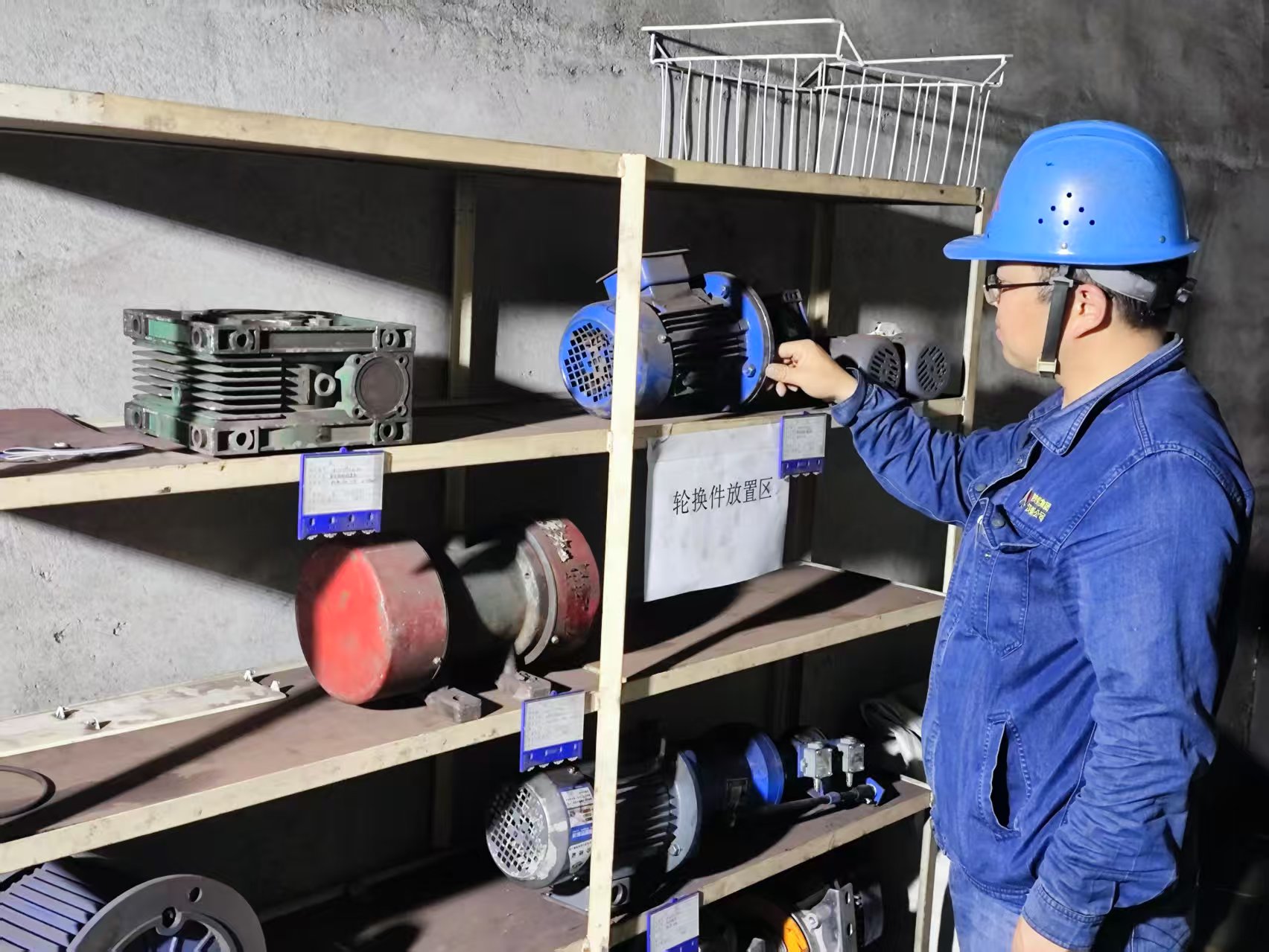 以管理之“手”擠干成本“水分” 以管理之“手”擠干成本“水分”