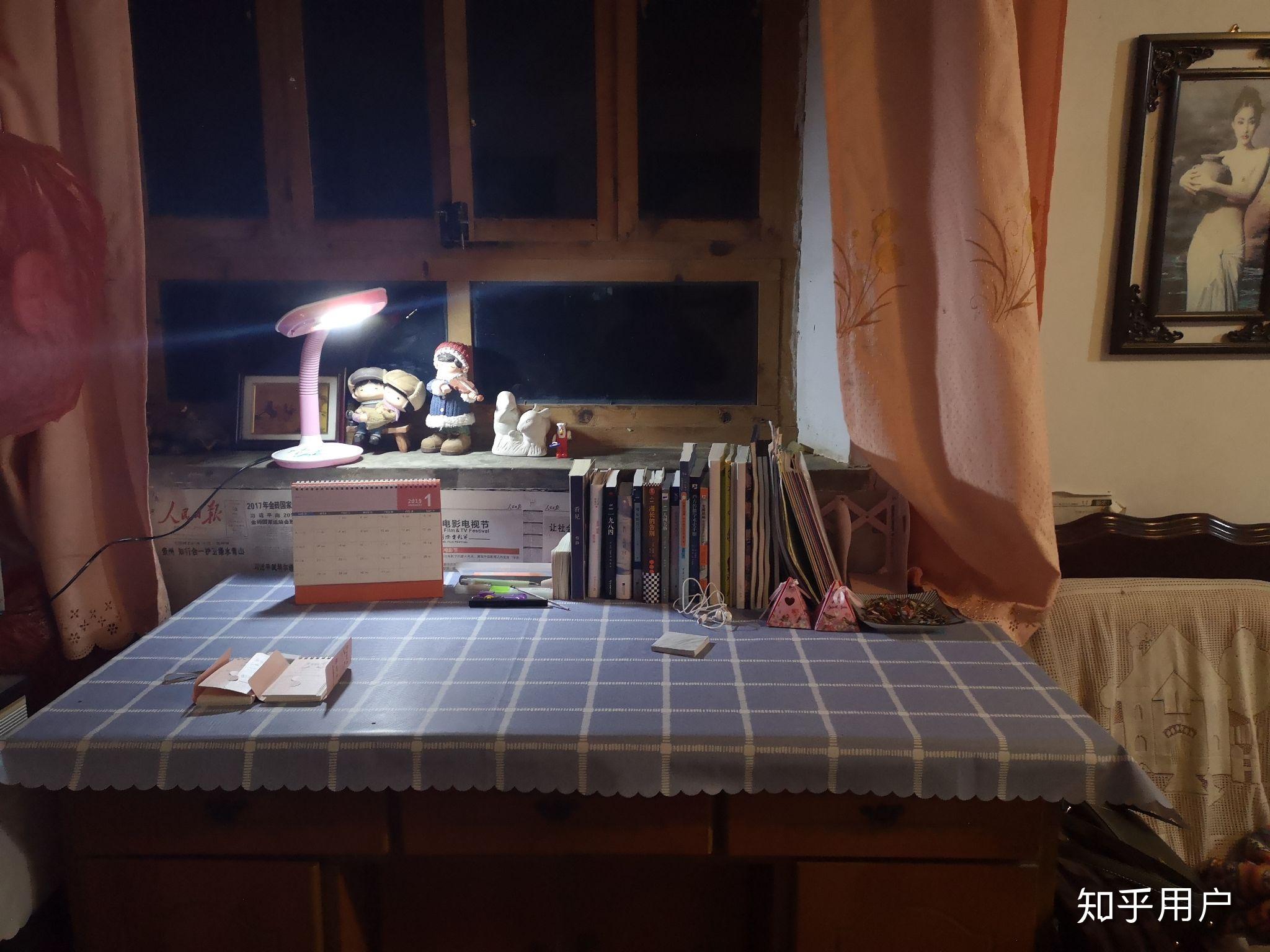 時光里的書桌 時光里的書桌