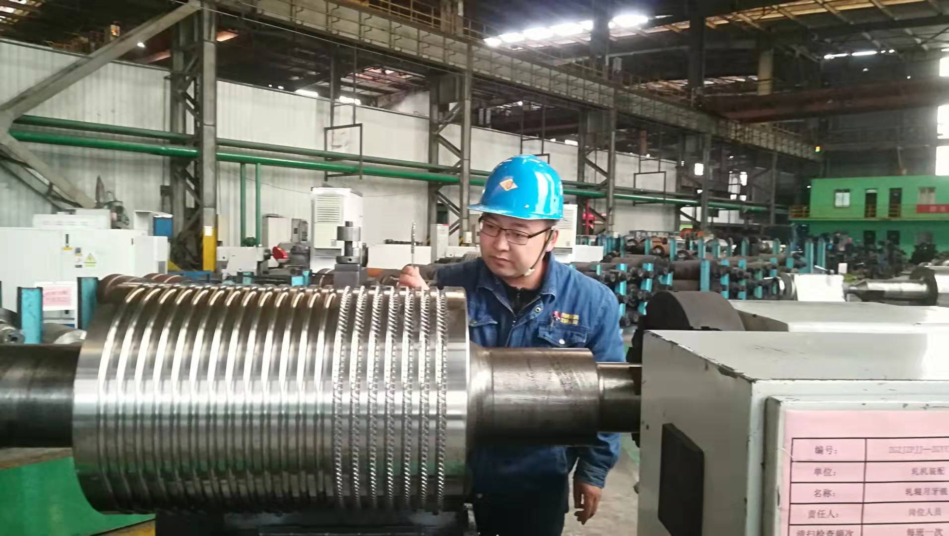 【先進風(fēng)采】揮灑青春書寫責(zé)任與擔(dān)當(dāng) ——記陜鋼集團2019年先進個人許棟